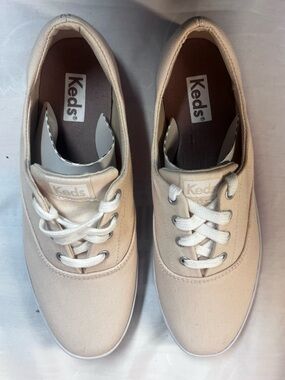 Women's Keds Light Pink Canvas Sneakers Size 6